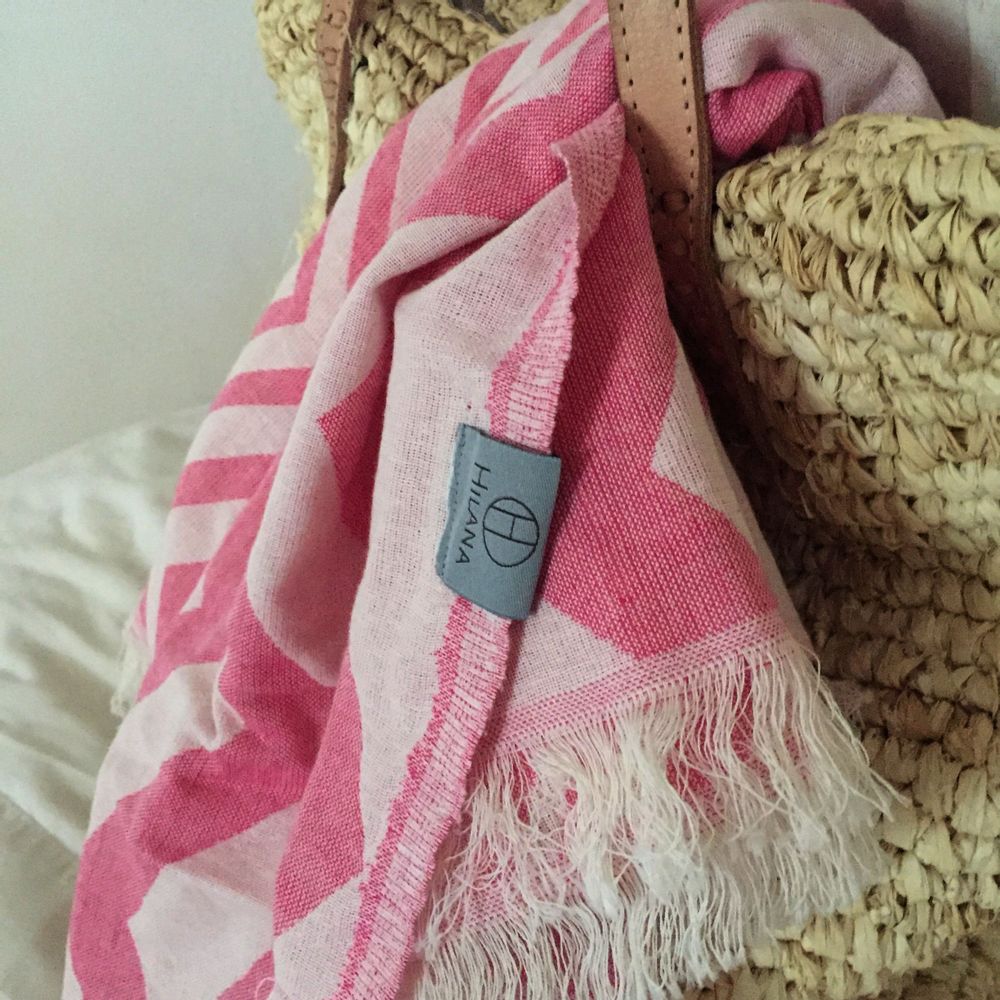 Mersin Chevron Towel / Blanket Pink